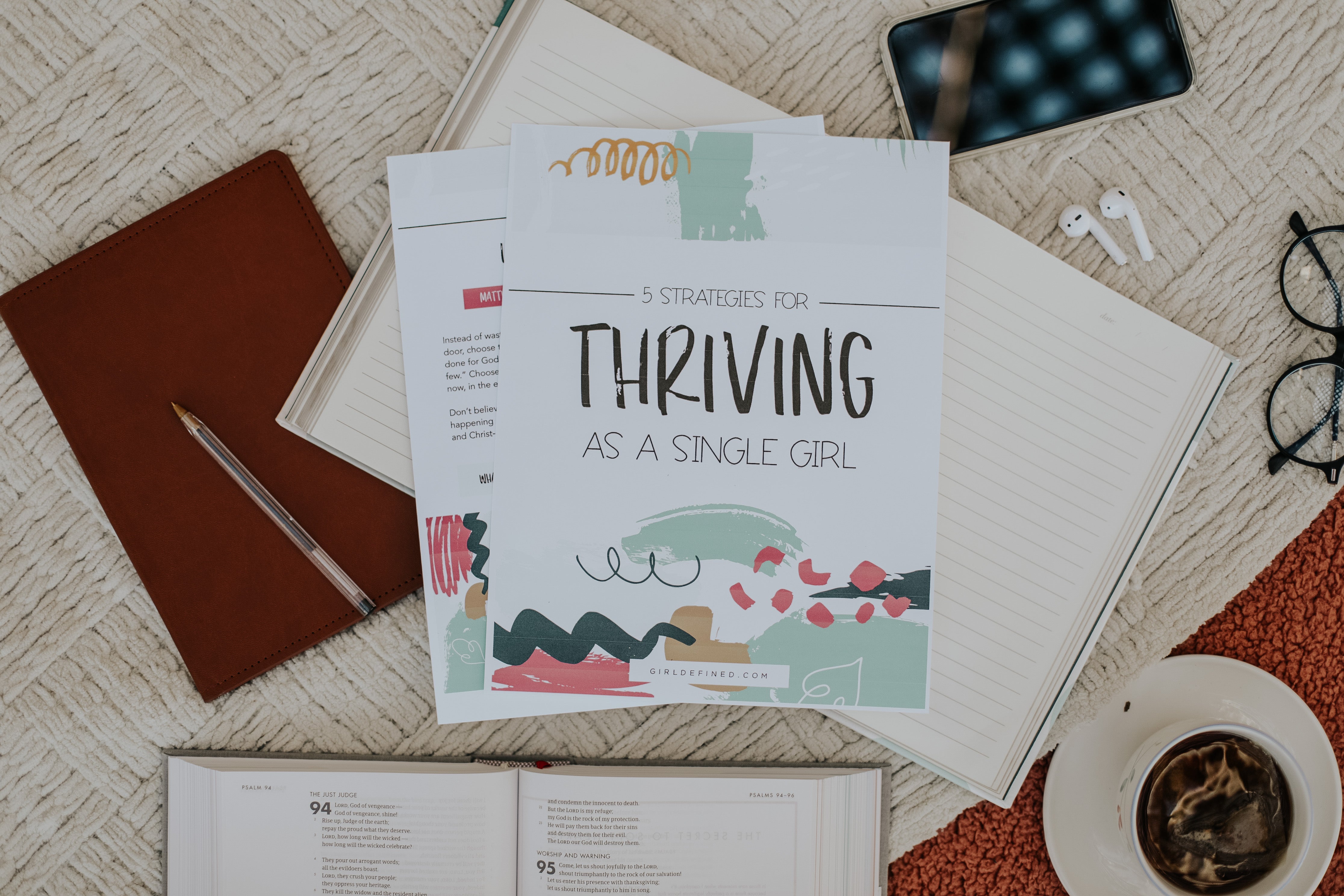 5 Strategies to Thrive as a Single Girl (PDF Download)